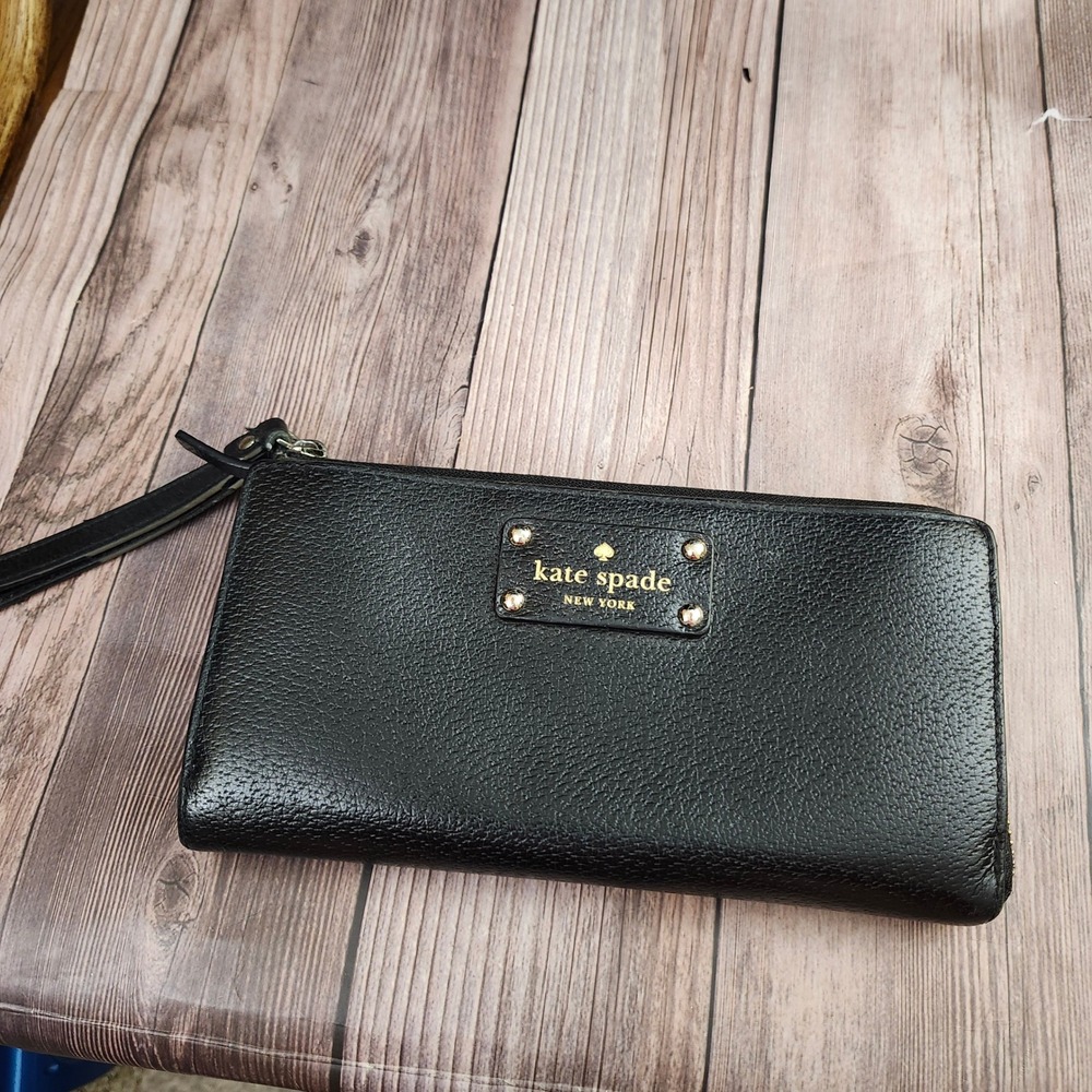 Kate Spade New York Black Pebbled Leather Zip Around Wristlet Wallet Designer